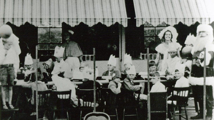 Historical photo of children enjoying Christmas at Mt Arcadia