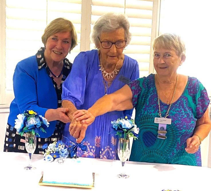 cutting-the-58th-birthday-cake-2025