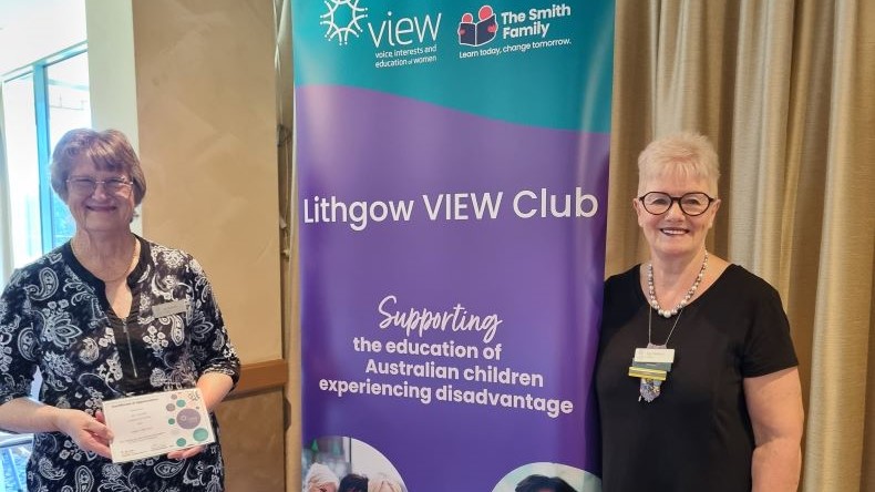jan-receives-10-year-pin-from-sue