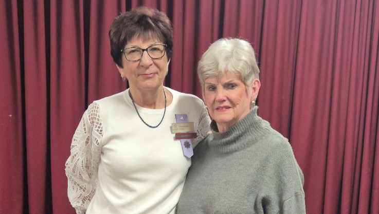 colleen-receives-10-year-badge-from-zc